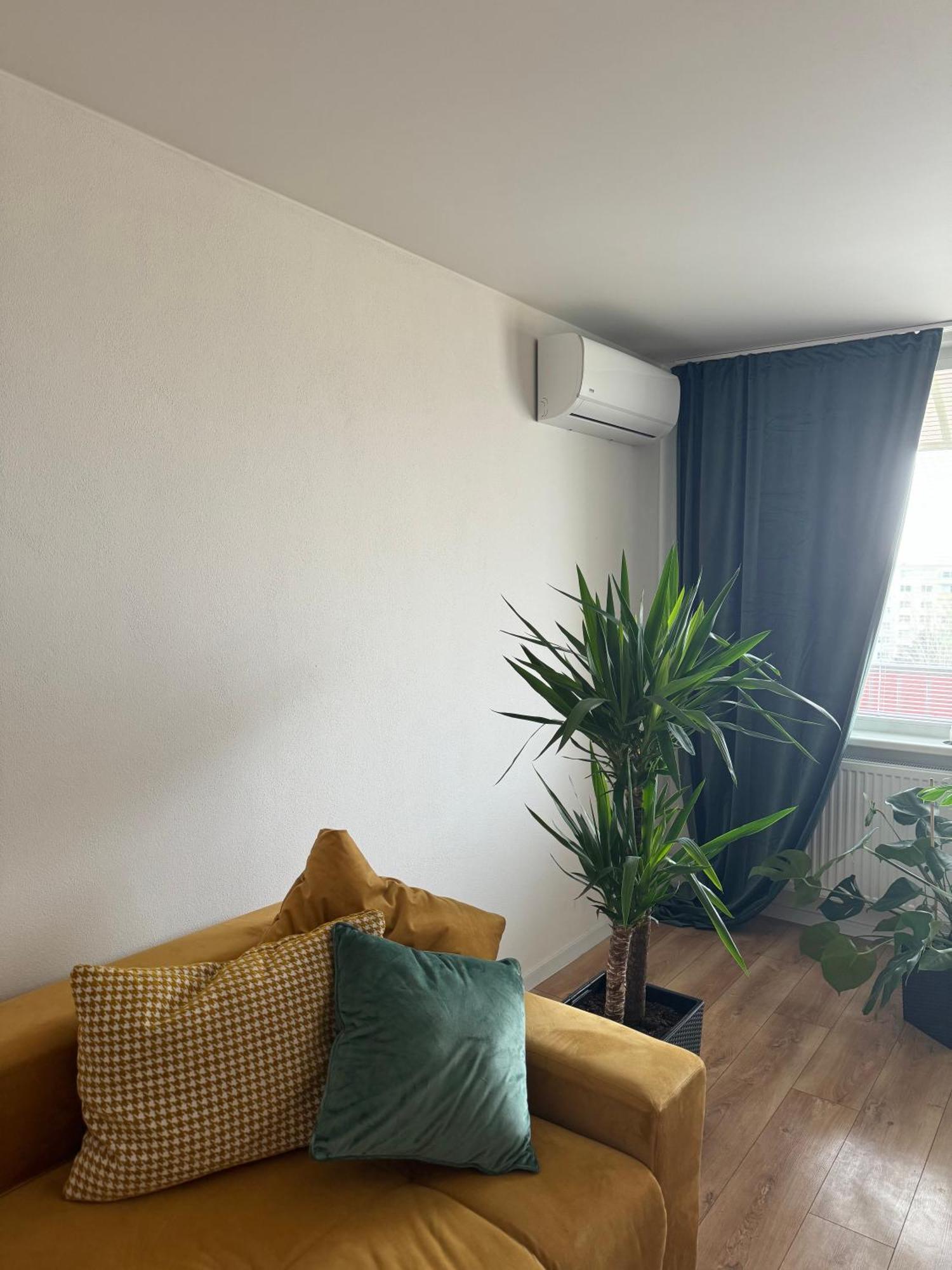 Modern Central Apartment Нітра Екстер'єр фото
